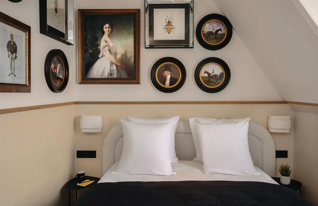 Solly Hotel Paris-1